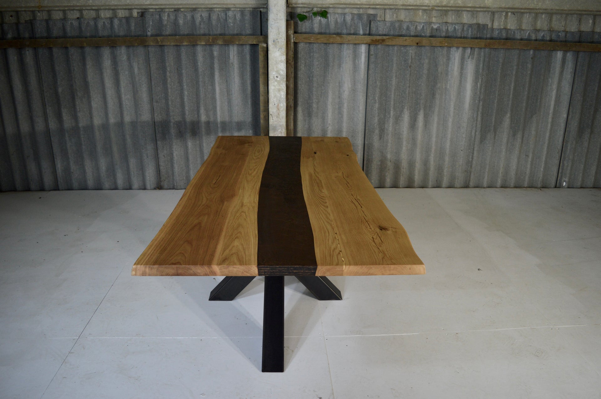 The Oak River Metal Spider-200 x 100 cm