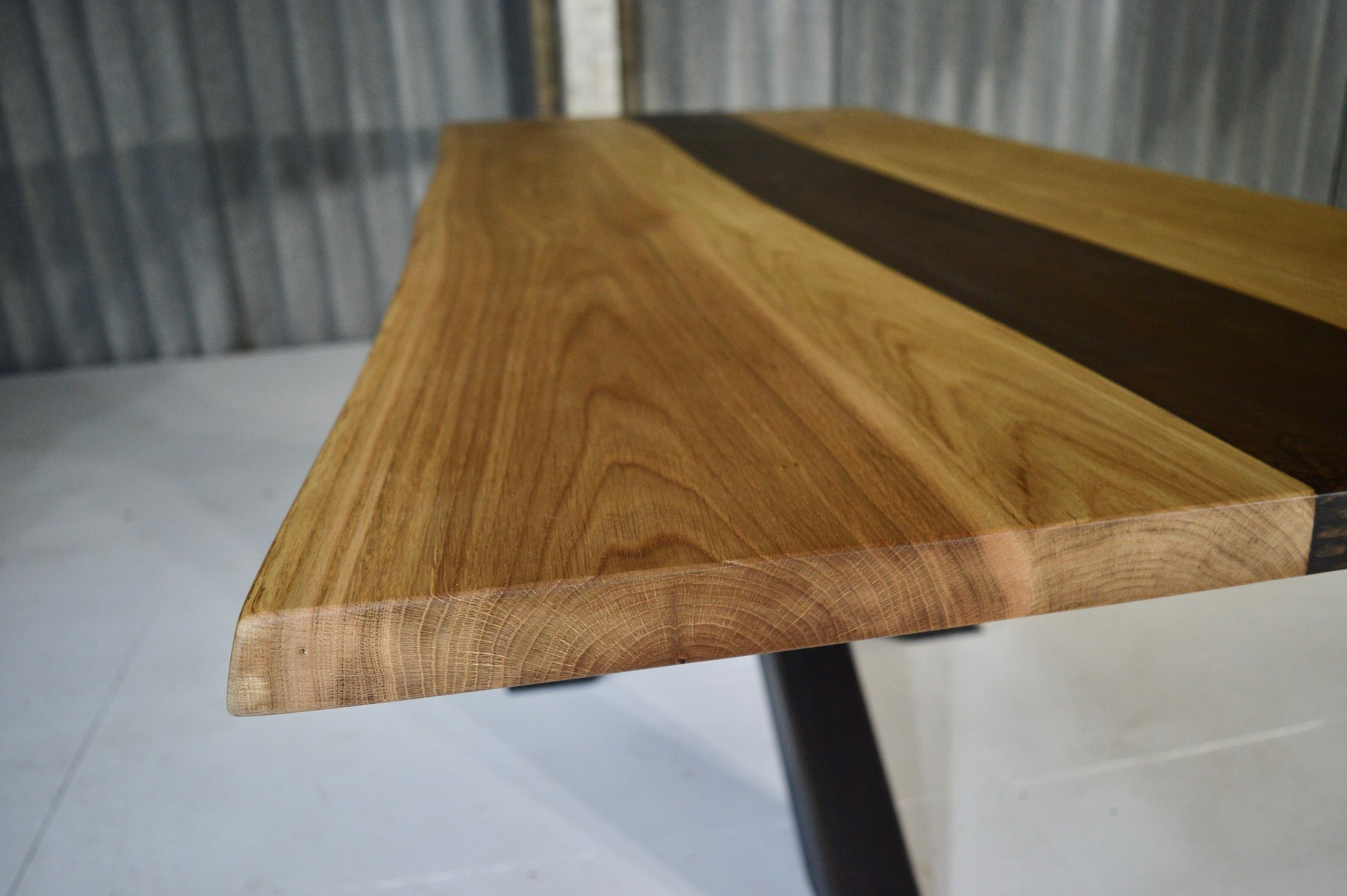 The Oak River Metal Spider-200 x 100 cm