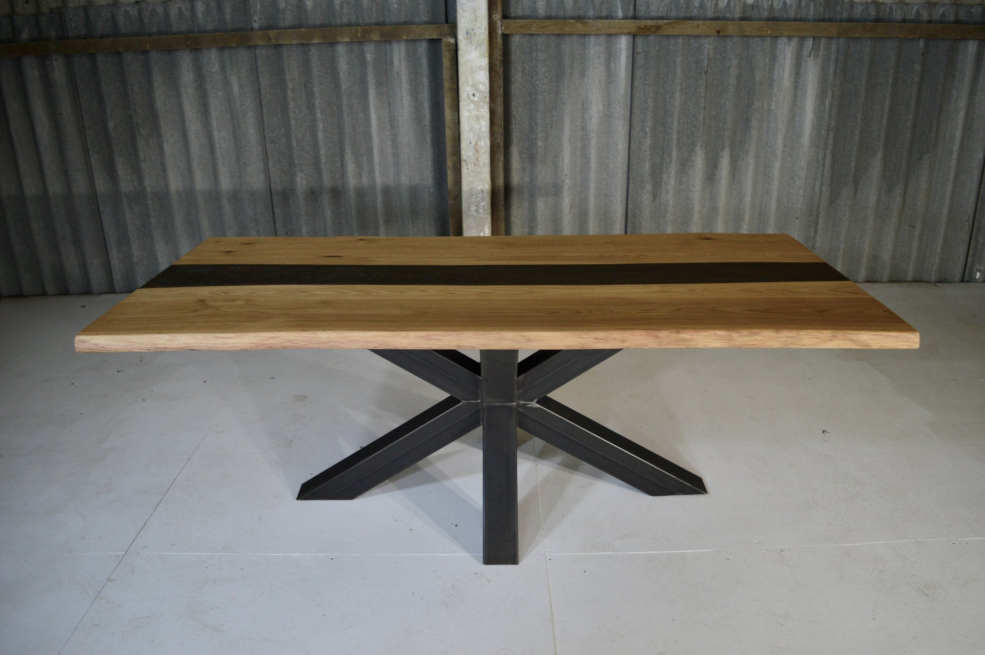 The Oak River Metal Spider-200 x 100 cm