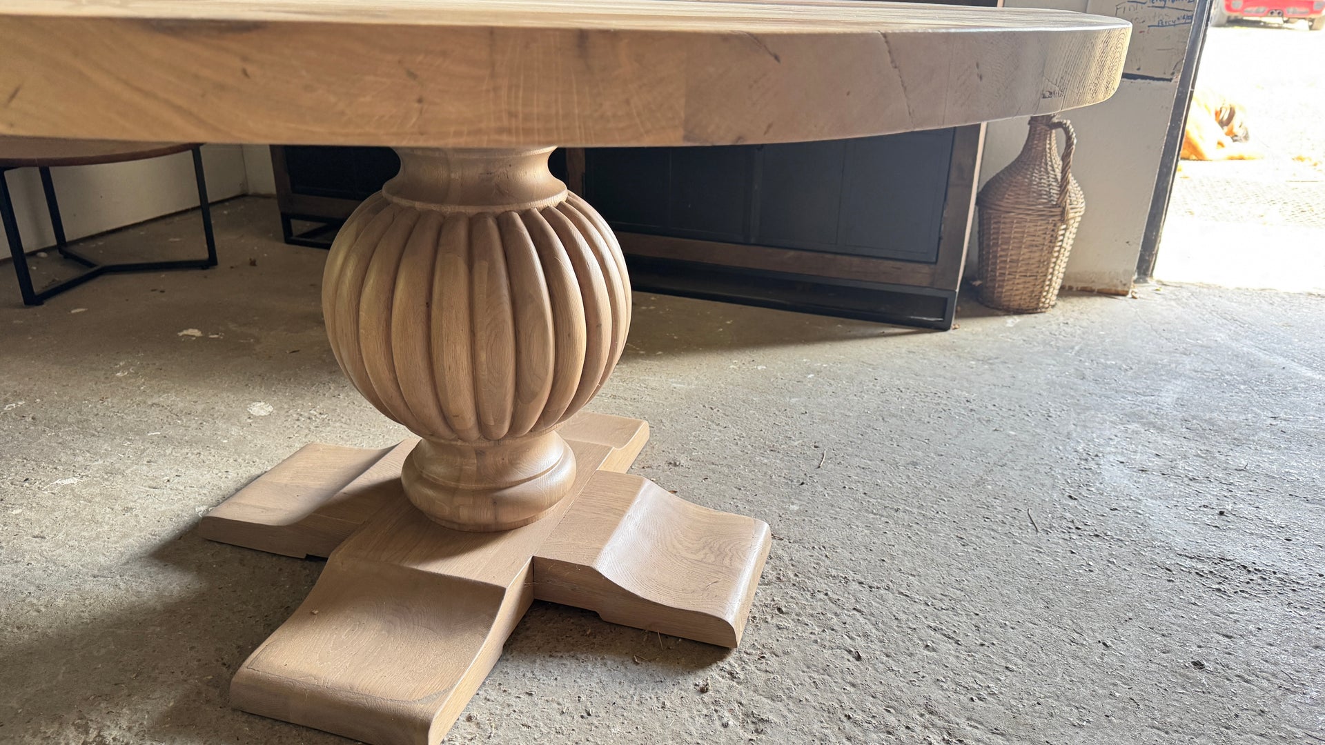 The Reclaimed Round Oak: 140 cm round