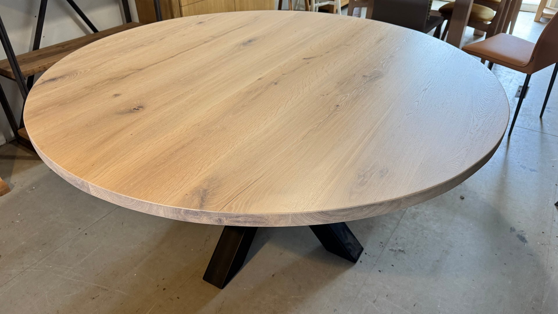 The Round Metal Spider: 160 cm