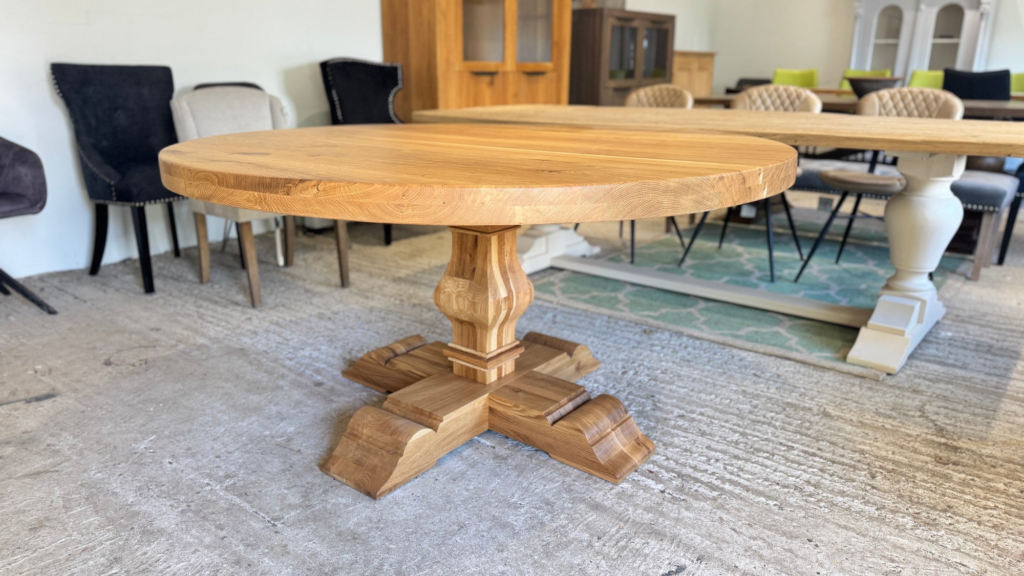 The Round Heritage- 140 x 140 cm