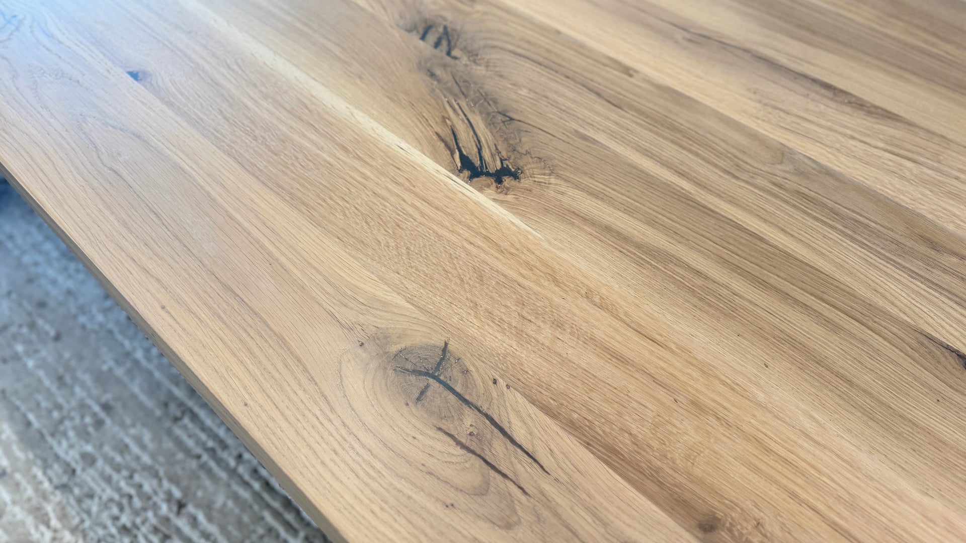 The Metal Spider: 280 x 120 cm