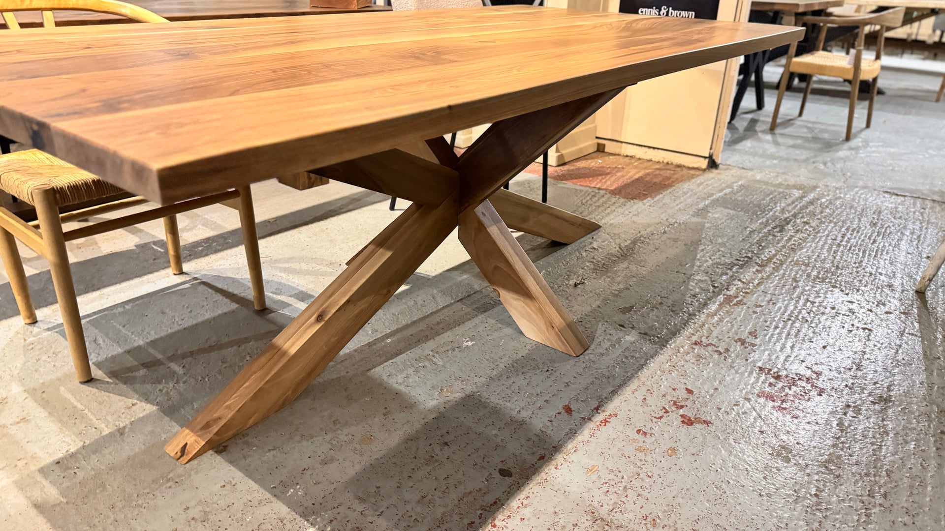 The Walnut Spider: 220 x 110 cm