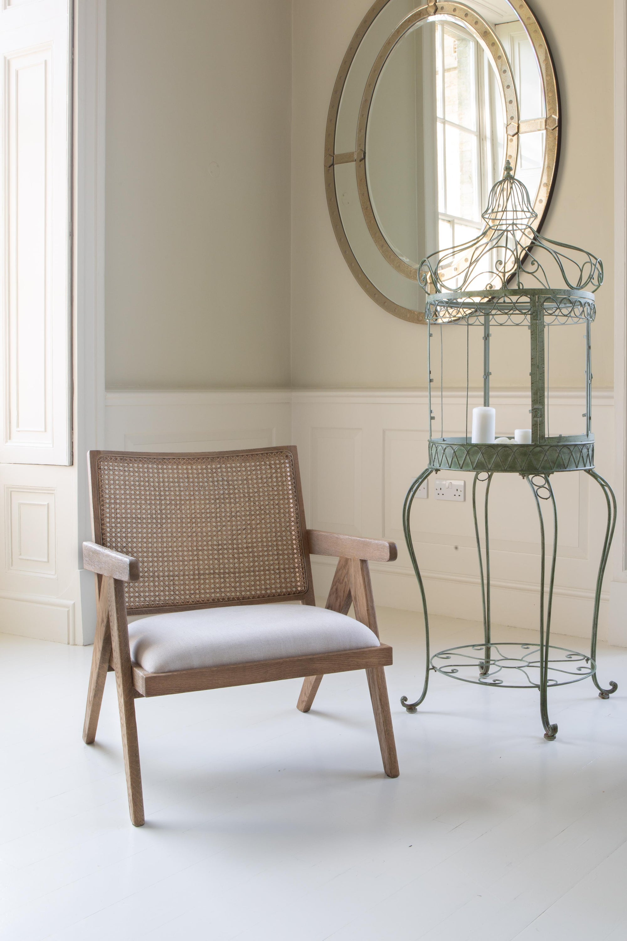 The Zara Lounge Chair