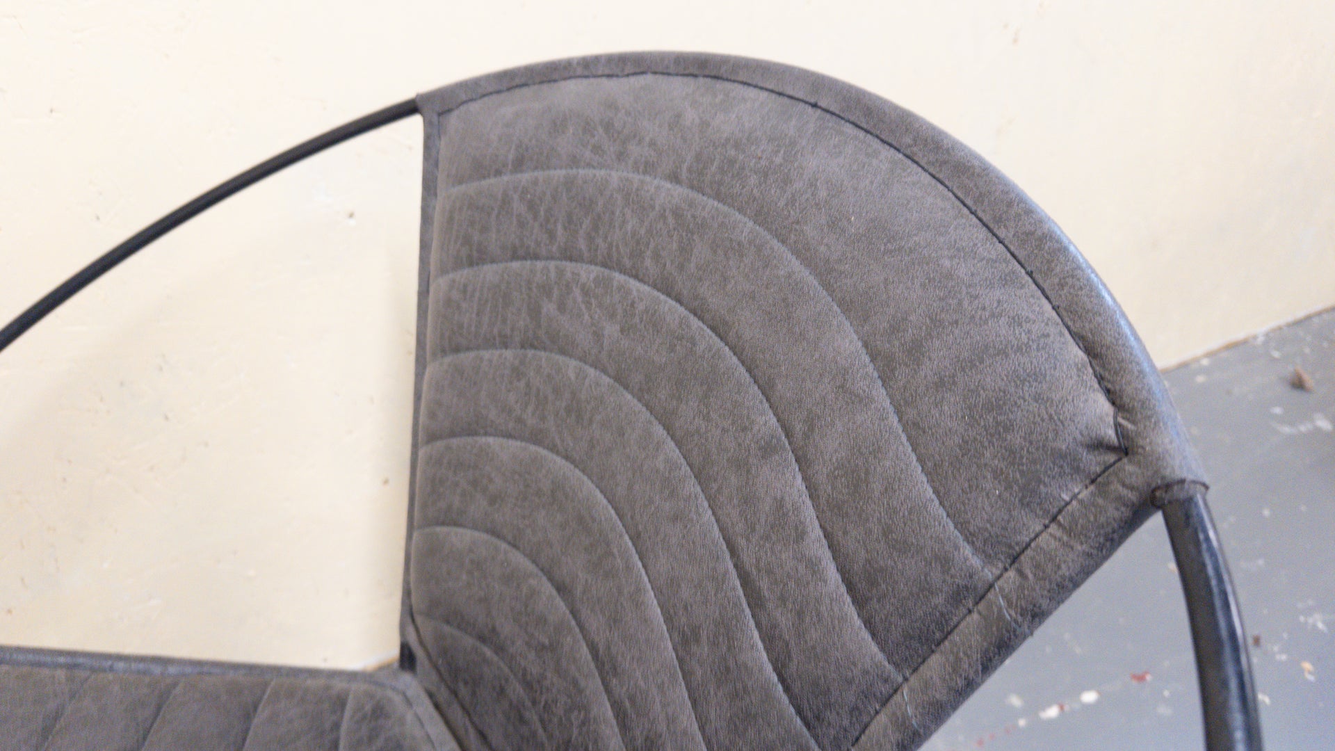 Round Iron Frame Chair