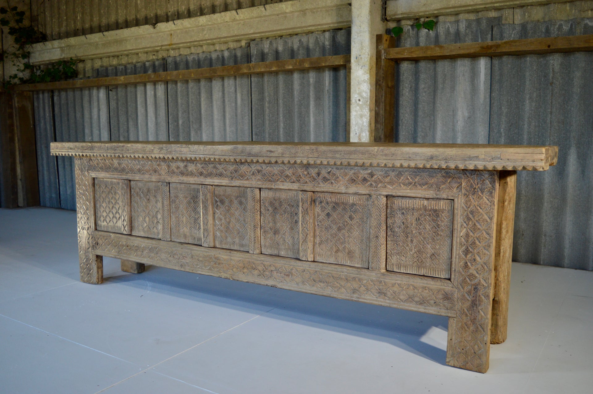 Reclaimed Elm Unit 260 cm