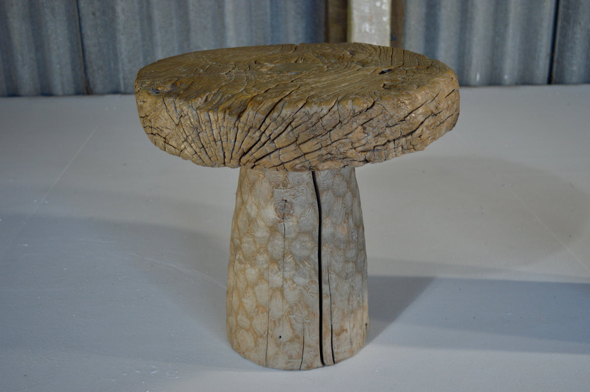 Set of two lamp tables