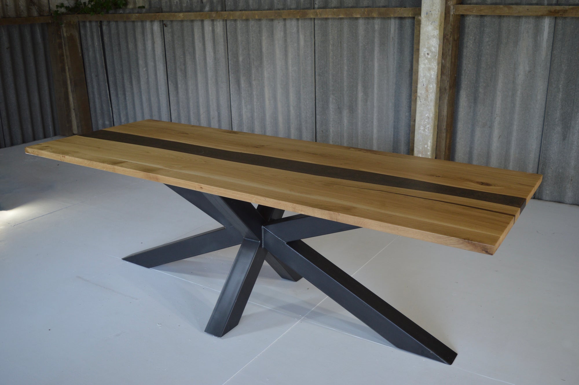 The Oak River Metal Spider- 240 x 90 cm