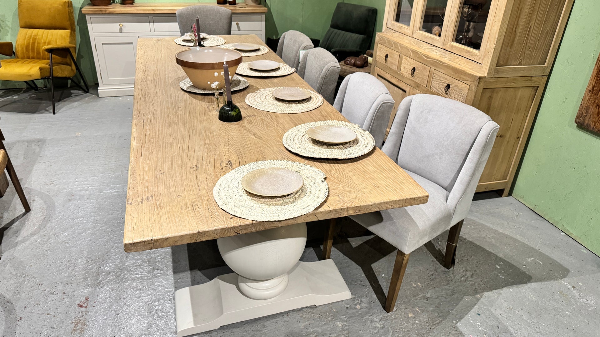 The Reclaimed Elm Painted Bulb- 10 Seater Table