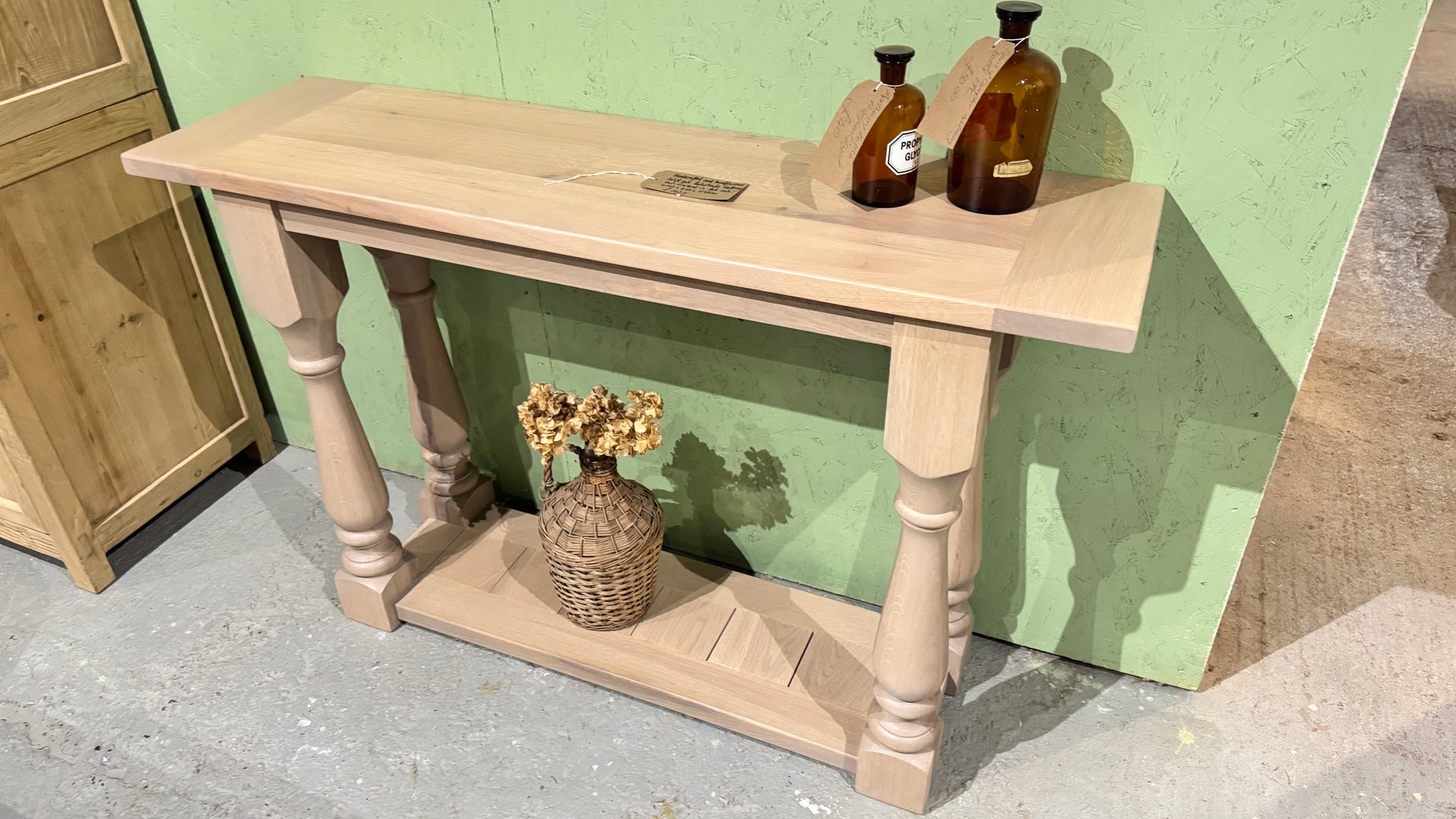 The Balustrade Console