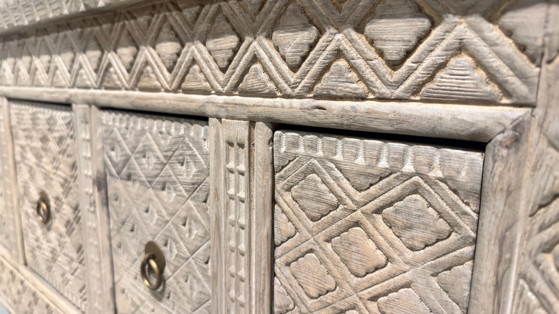 Reclaimed Elm Side Unit