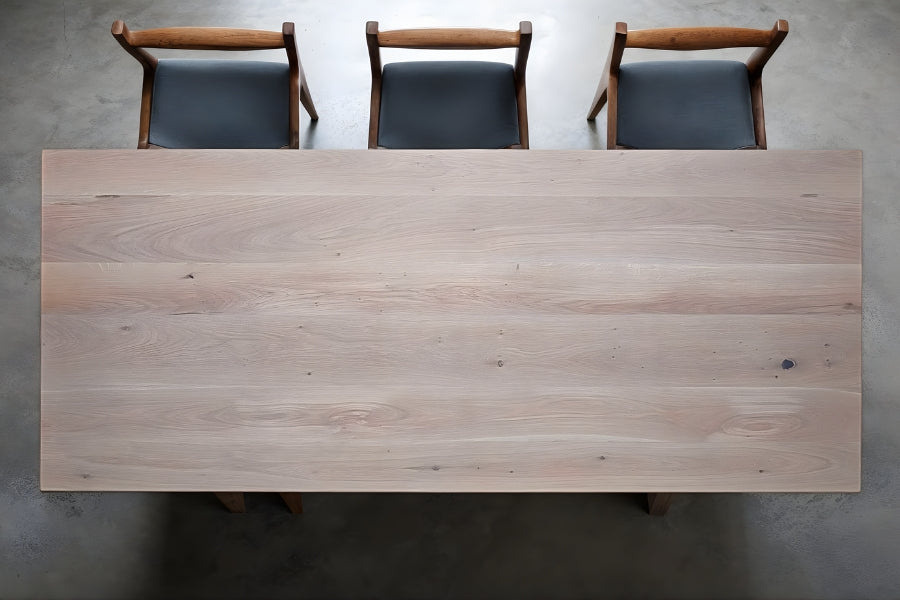 Pale Oak oak finish in room